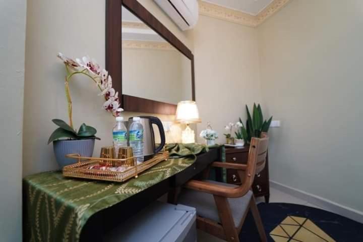 Ghazrins Desaru Hotel Pengerang Exterior photo